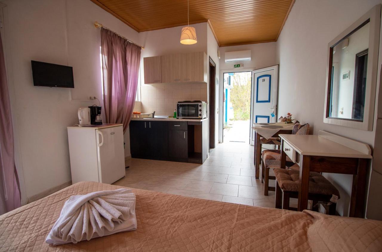 Apartment Akis & With Pool By Hotelius Agios Georgios Pagon