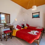 Akis Villa Studios & Apartment With Pool By Hotelius