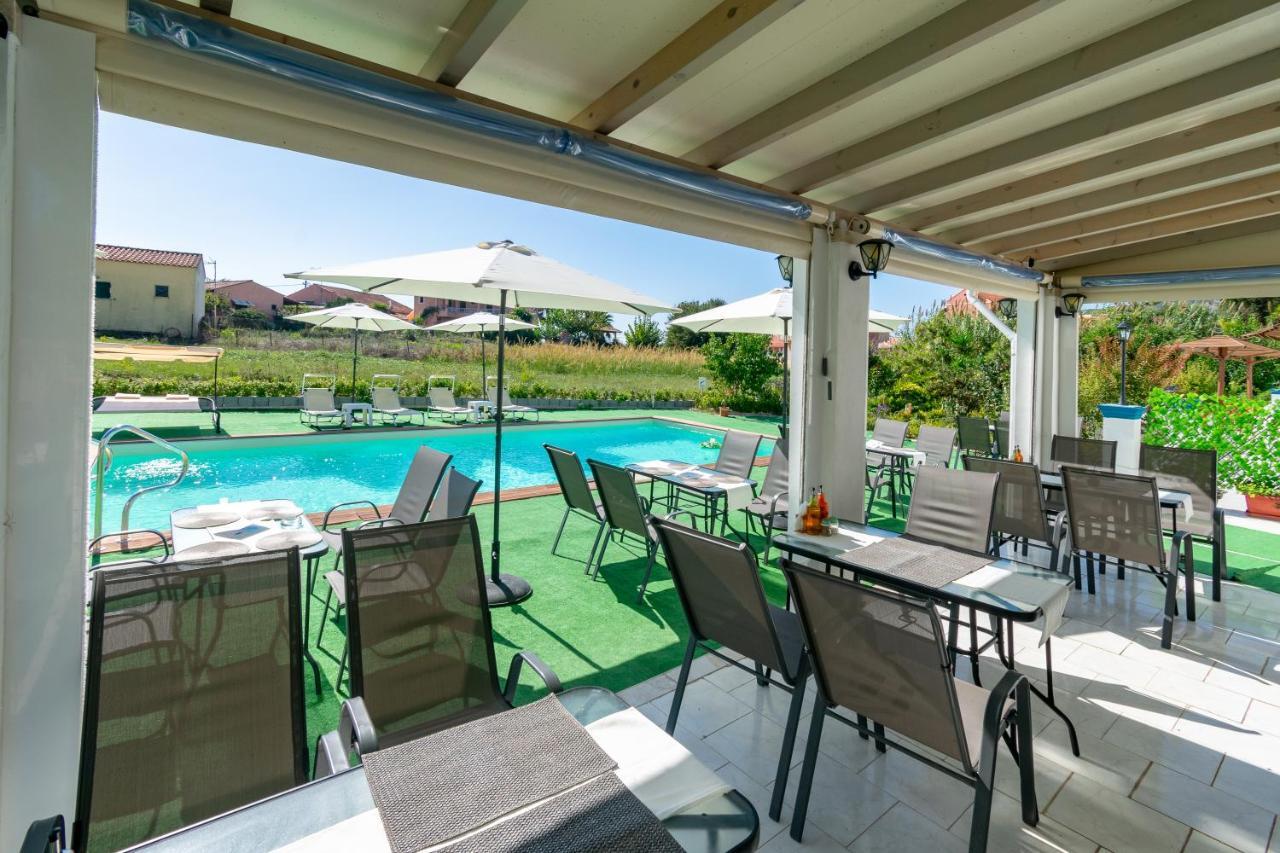 Akis & With Pool By Hotelius Apartment